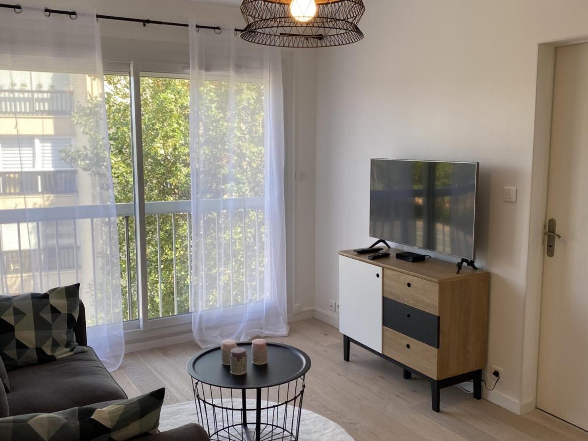 Charmant 2 Pieces Avec Parking Et Ascenseur, Proche Centre-Ville De Cabourg - Fr-1-487-323 外观 照片